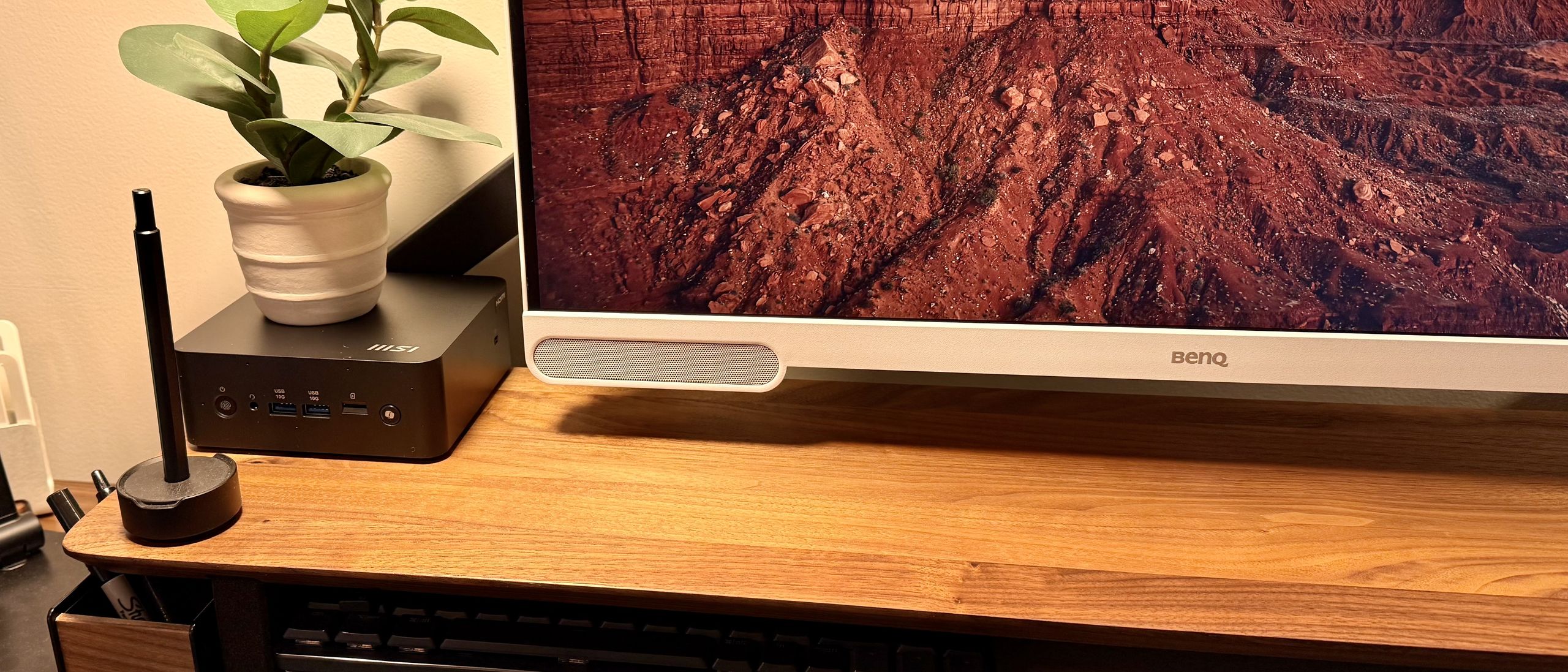 Ulasan PC mini MSI Cubi NUC AI+ 2MG