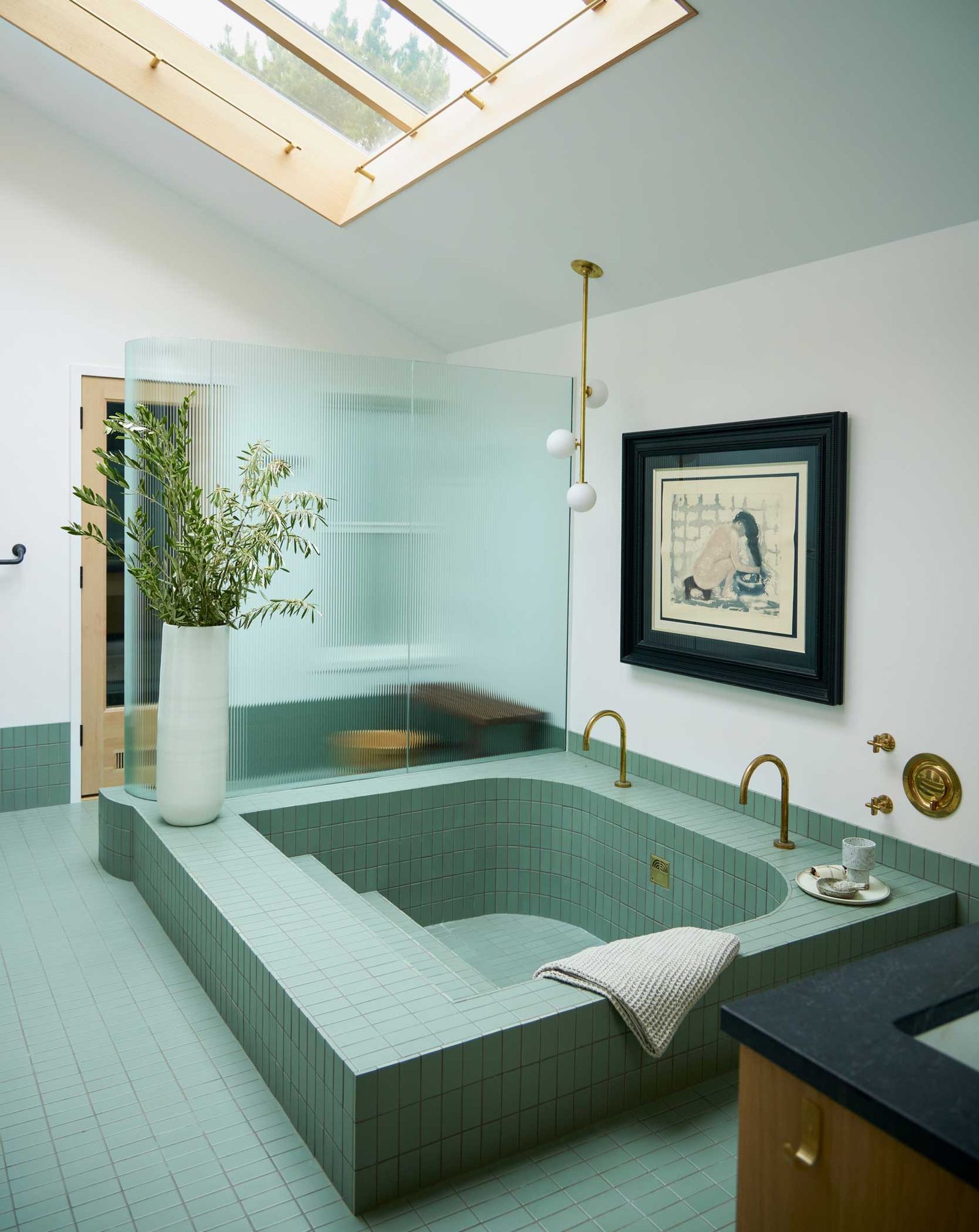 This Oregon home's bathroom proves "tiled tubs" are the next big trend