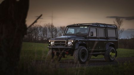 Land Rover Defender by Helderburg