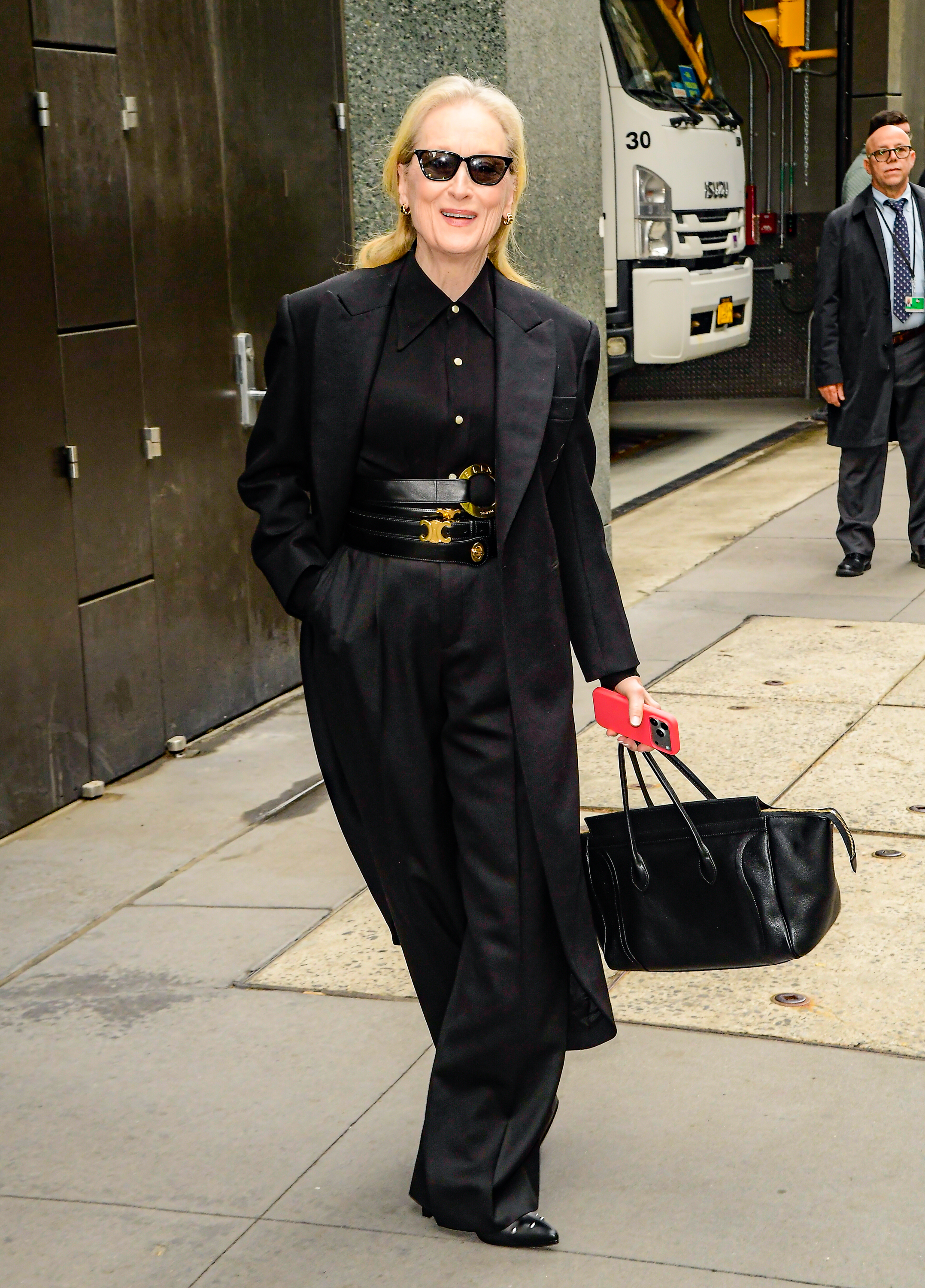 Meryl Streep doing press for the devil wears prada 2 premiere