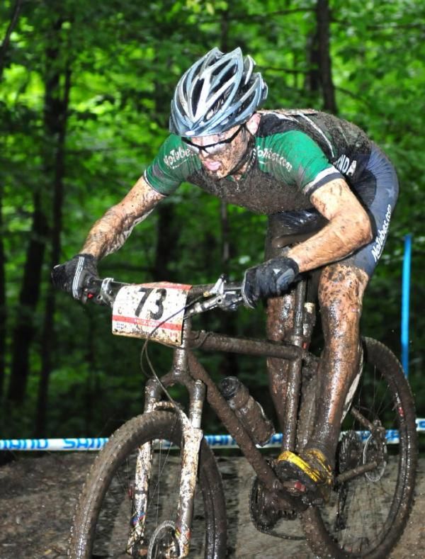 Michael Broderick (Kenda-Seven-No Tubes) riding to 34th place.
