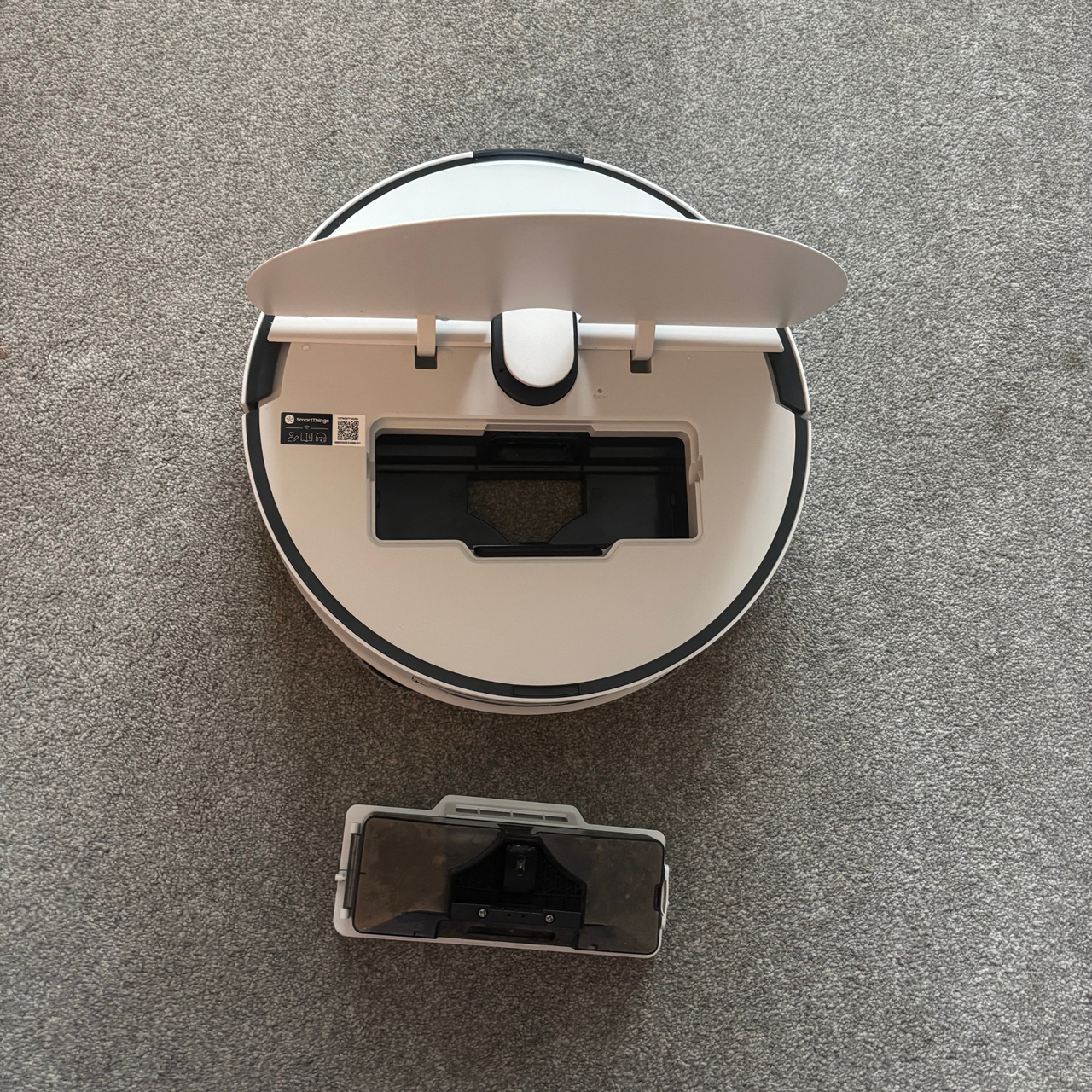Samsung Bespoke Jet Bot Combo robot lid open and dustbin filter removed