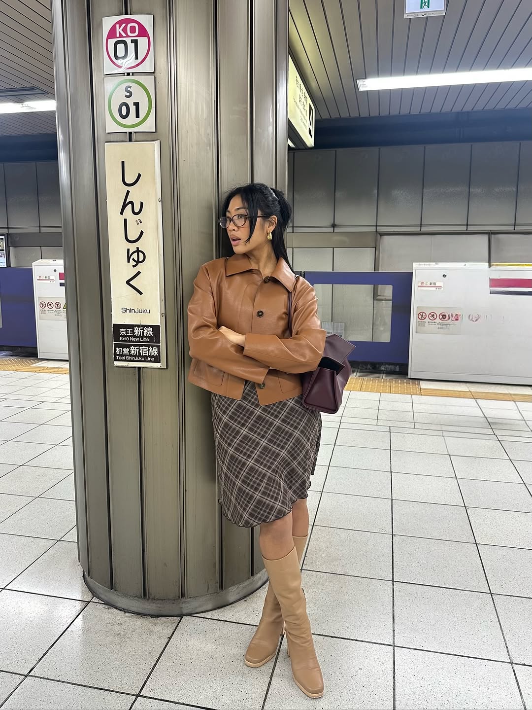 woman wearing winter to spring transitional jacket trends 2026