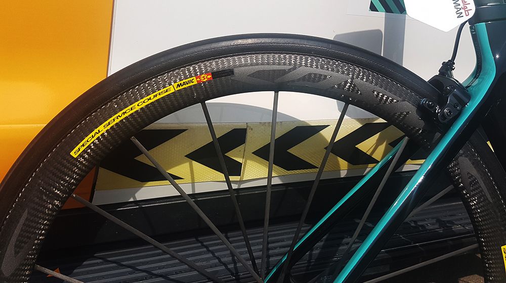 The French Pro Continental team pair their bikes with Mavic Cosmic Ultimate wheels