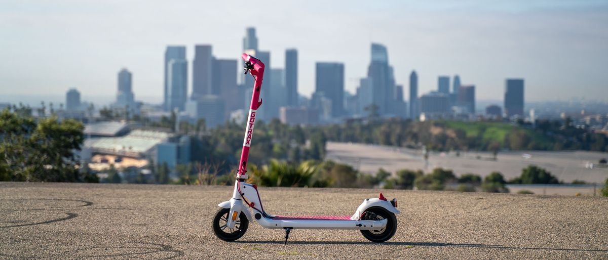 GoTrax Apex LE on an overlook in Los Angeles