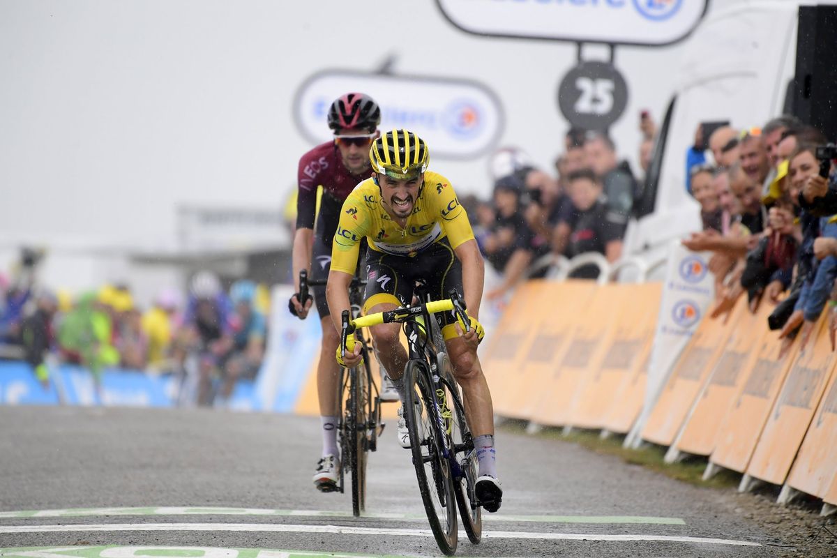 Julian Alaphilippe finishes stage 15