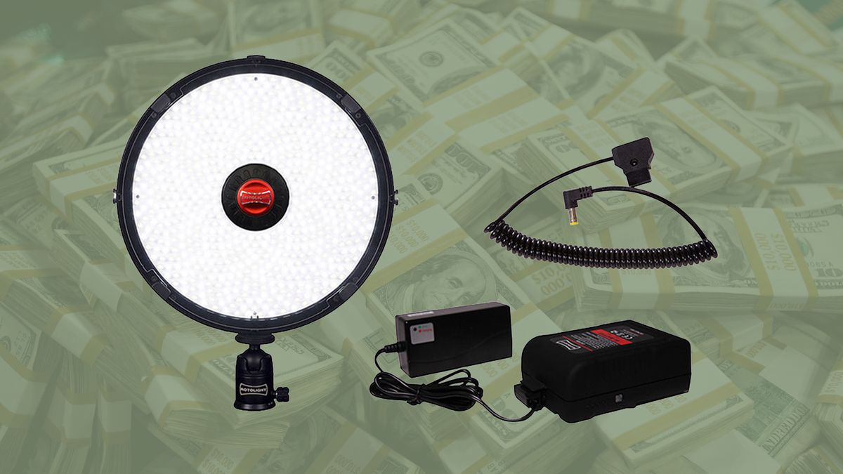 Save $656 on this Rotolight AEOS LED Light with battery bundle!