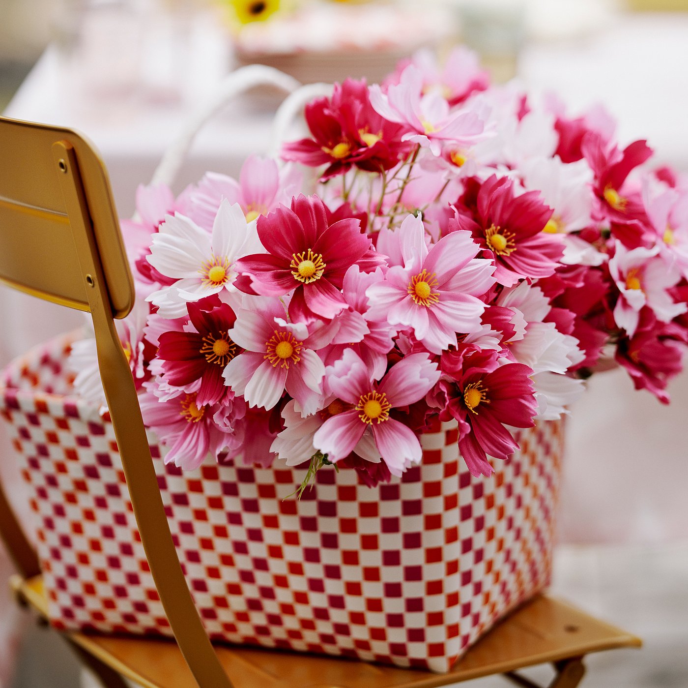Smycka Artificial Bouquet - Indoor/outdoor/cosmos Pink 20 "