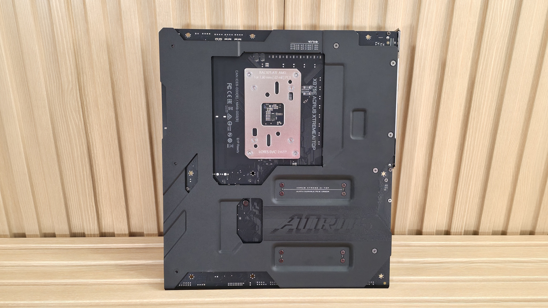 Gigabyte X870E Aorus Xtreme AI Top