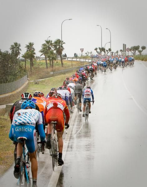Just a few more kilometres to go before the Milram-led peloton reaches the first mountain in Soller.