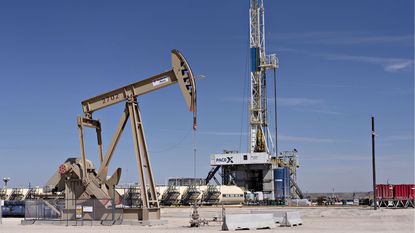 Shle oil well in Texas ©