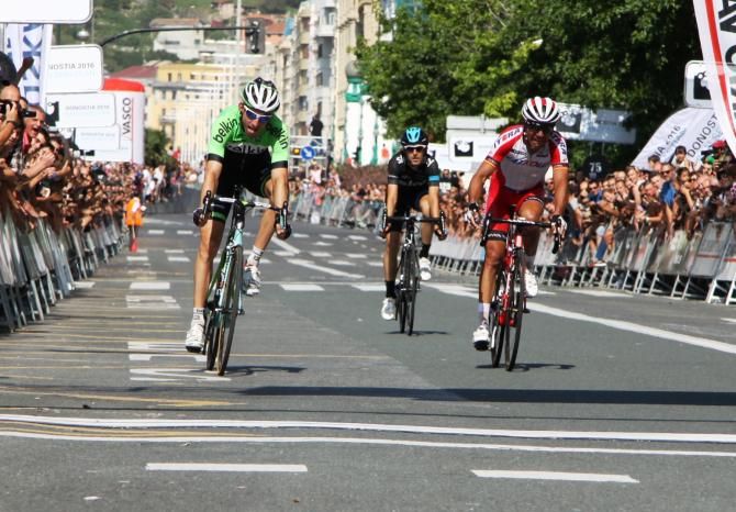Mollema out-sprints Rodriguez for second place