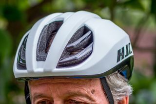 Image shows the HJC Atara which is one of the best budget road bike helmets