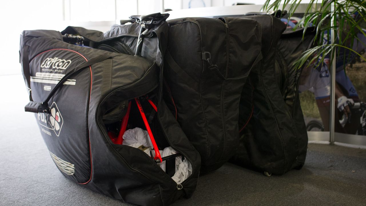 Another look at the packing techniques of FDJ