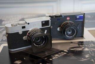 Leica M10-P (left) and Leica M10 (right)
