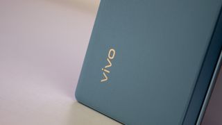 Vivo X Fold back logo