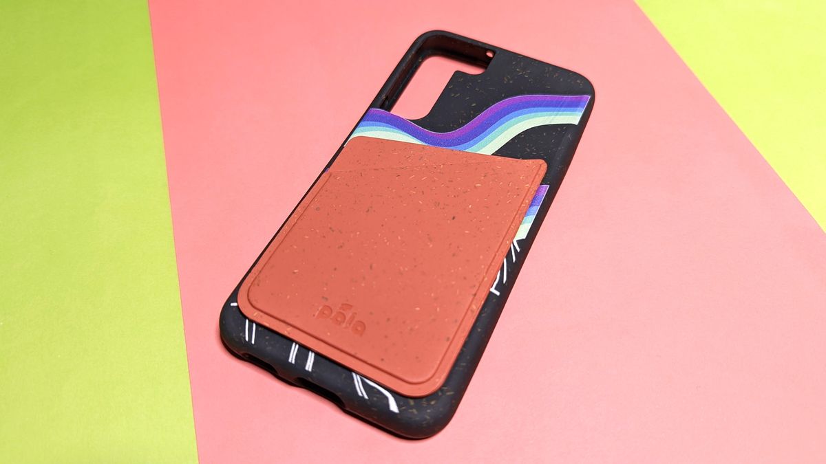 Pela case