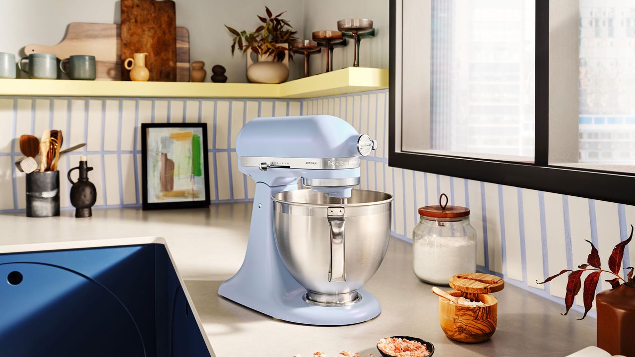 KitchenAid in blue salt