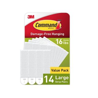 A pack of Command strips