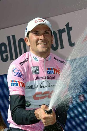 Ivan Basso (CSC) lets 'em have it