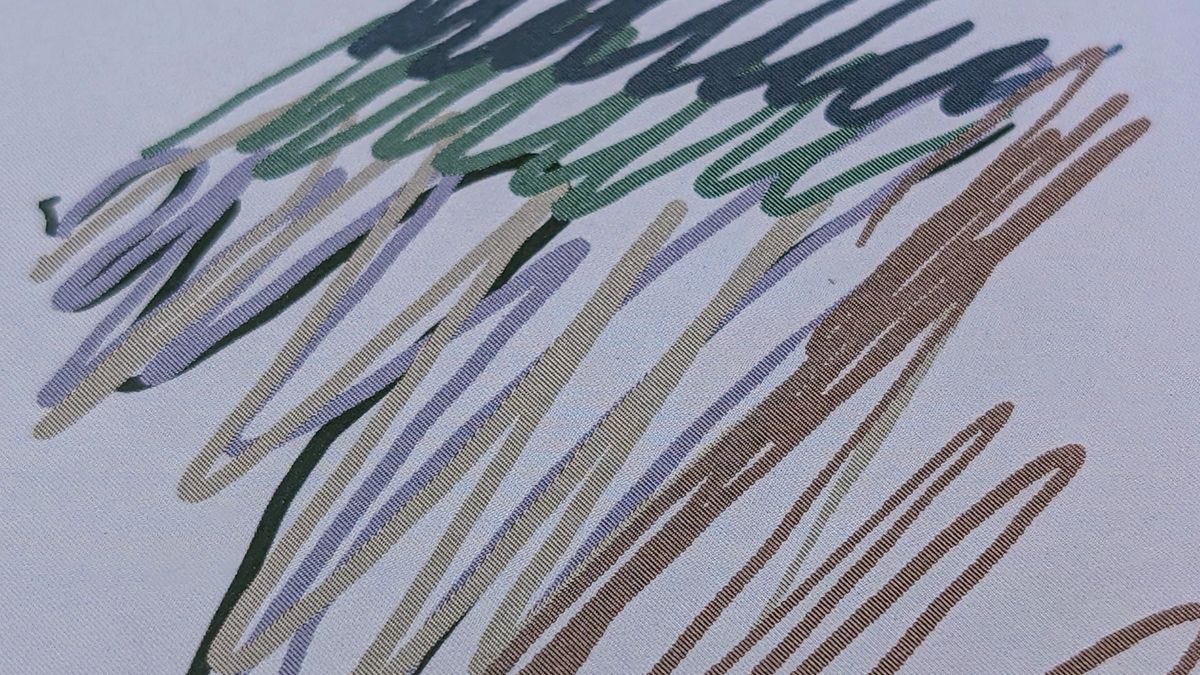 Boox Palma 2 Pro close up of screen showing drawing colours