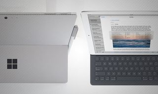 2-in-1s_iPadPro_Surface-Pro-4_alt2_Nb