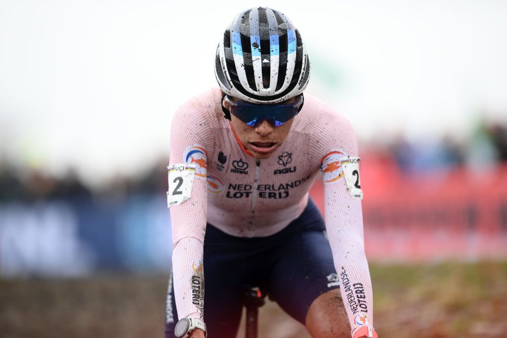 HOOGERHEIDE NETHERLANDS FEBRUARY 04 Ceylin Del Carmen Alvarado of The Netherlands competes during the 74th World Championships CycloCross 2023 Womens Elite CXWorldCup Hoogerheide2023 on February 04 2023 in Hoogerheide Netherlands Photo by David StockmanGetty Images