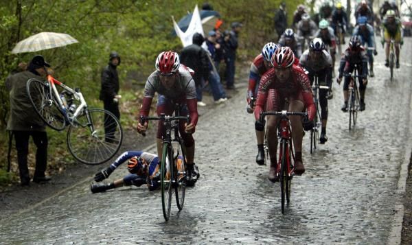 At Gent-Wevelgem in 2004 Mathew Hayman went down hard on the cobbles.