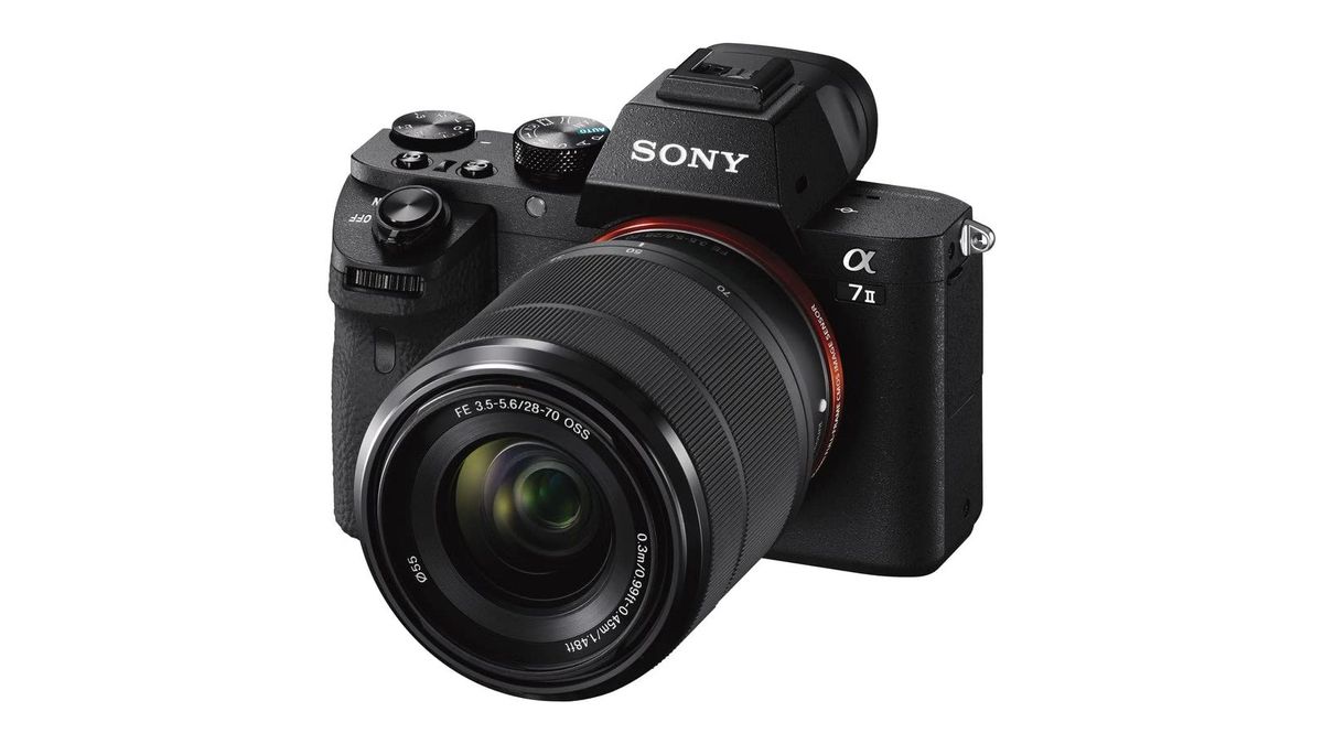 Uzyskaj 720 USD zniżki na aparat Sony Alpha a7 IIk z mocowaniem typu E w ten czarny piątek