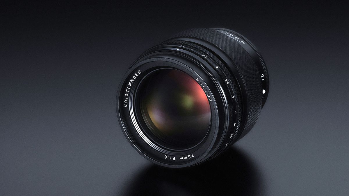 Voigtländer Nokton 75mm F1.5 Aspherical Sony E