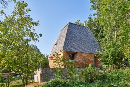 haus anton II a radical timber dwelling