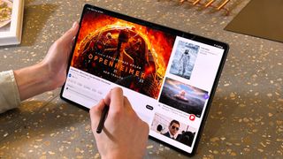 Using the Samsung Galaxy Tab S9 Ultra with a stylus