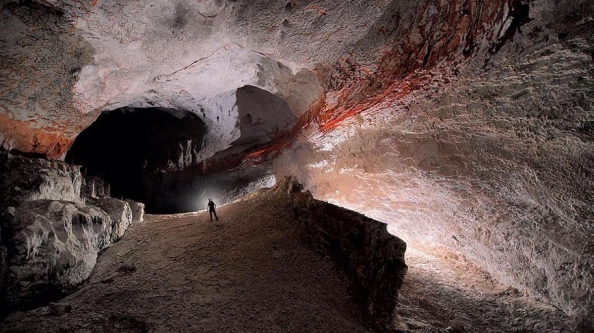 caving