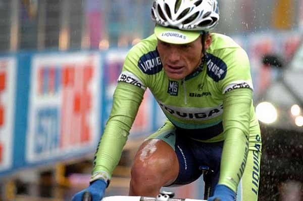 Danilo Di Luca (Liquigas) rolls in