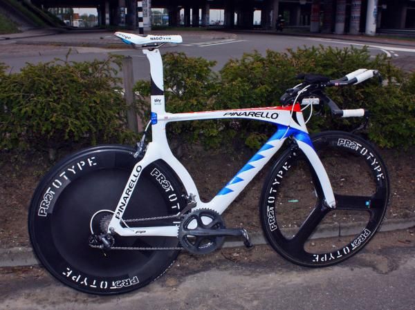 Pro bike: Bradley Wiggins' Team Sky Pinarello Graal | Cyclingnews