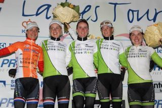 Vos completes domination in Holland