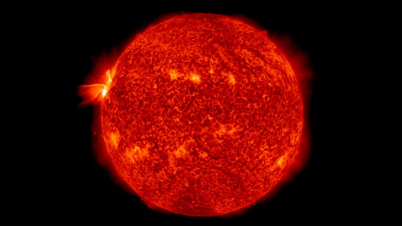 This new AI-powered computer model can predict dangerous solar storms ...