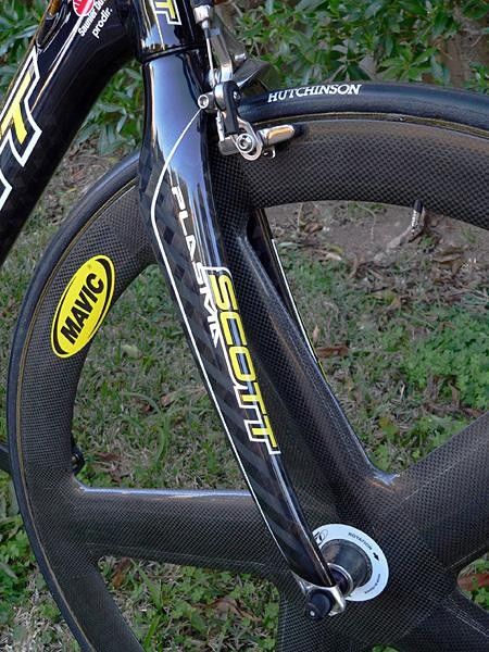 Aero fork is shared with the road-going CR1.
