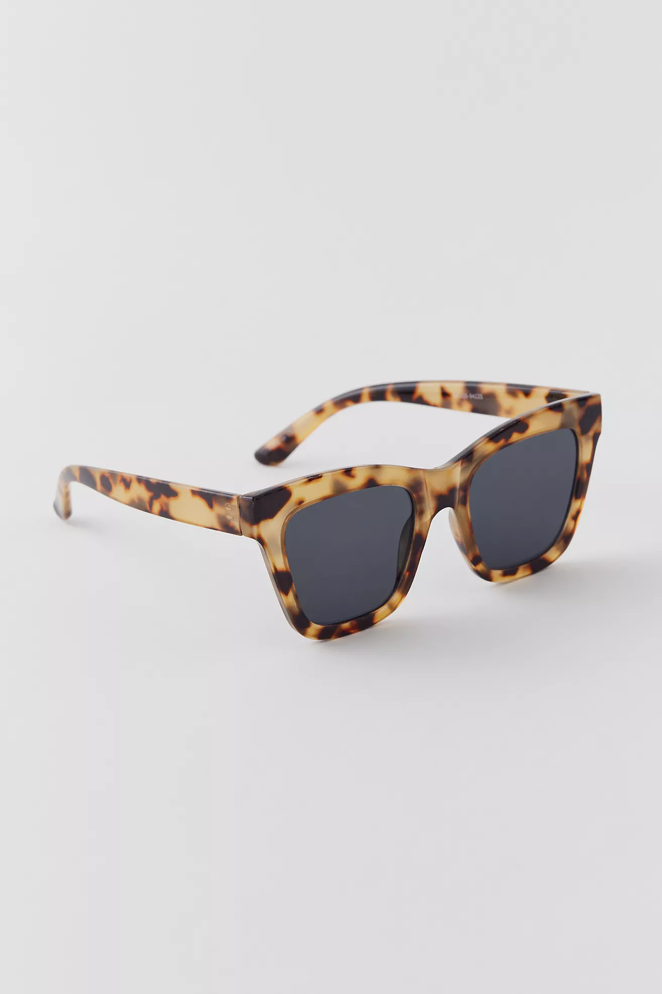 Uo Essential Oversized Sunglasses