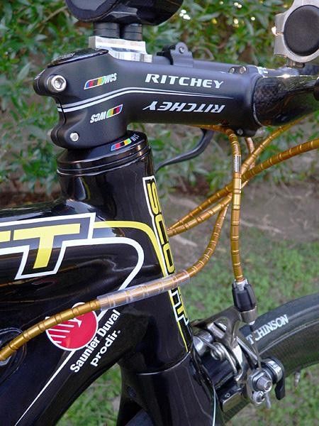 The integrated front end is a full 2cm shorter than stock