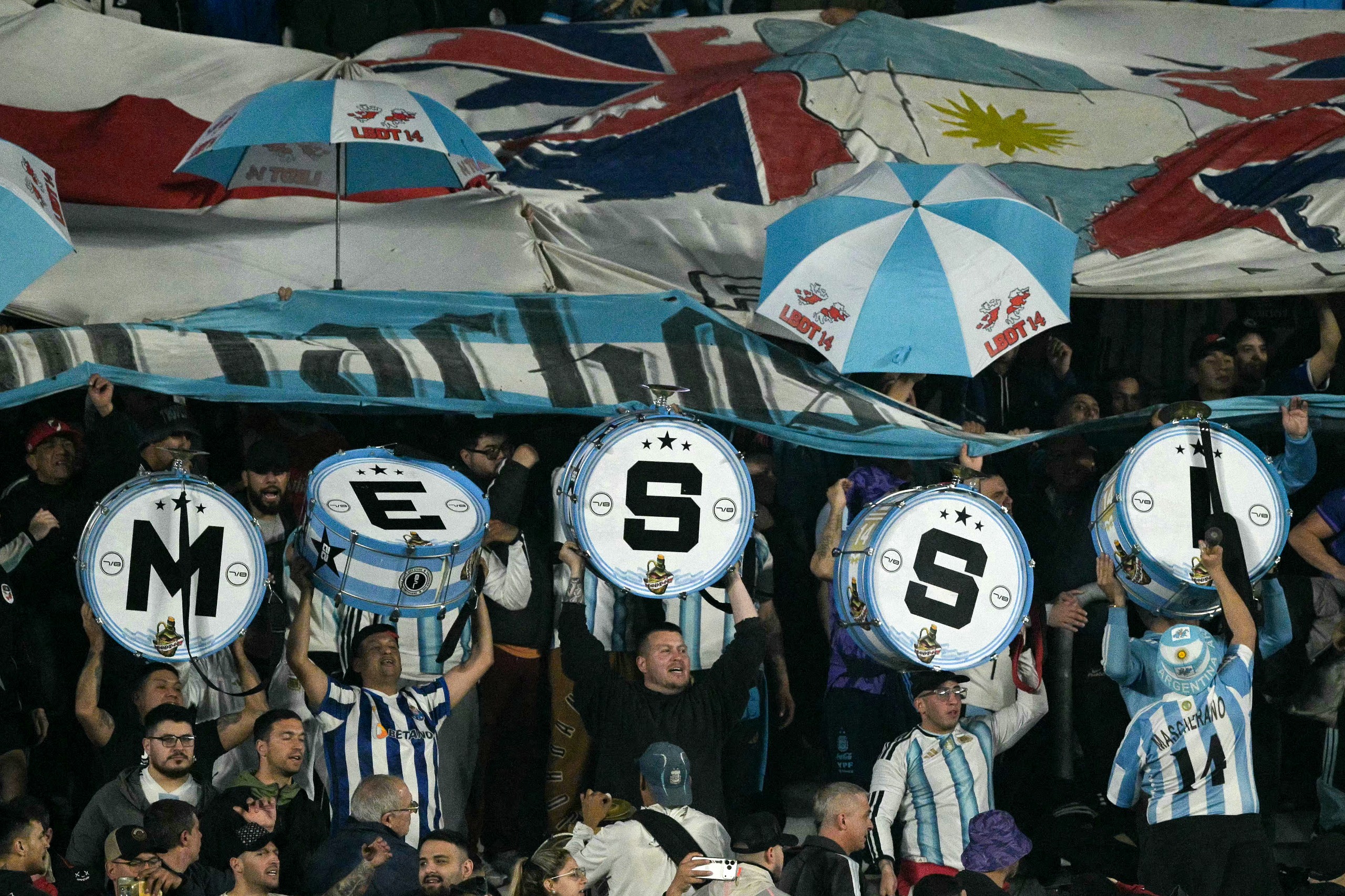Argentina fans bid farewell to their most famous son