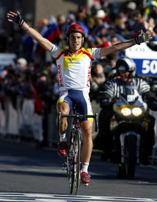 2003 Worlds: Igor Astarloa (Spain) soloed to the men's world title in Canada