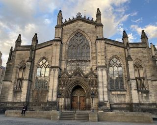 The front entrance to St. Giles' Cathedral in Edinburgh