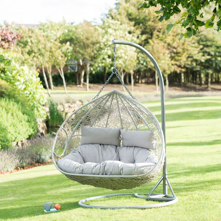 Hot deals! B&M garden furniture now on offer at even lower prices