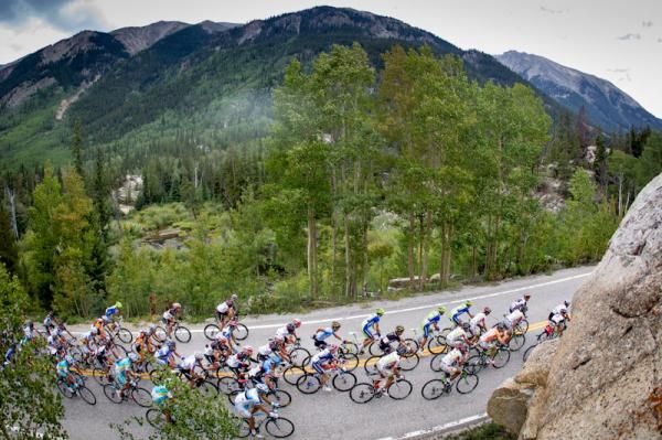 The peloton climbs on the way to Aspen.