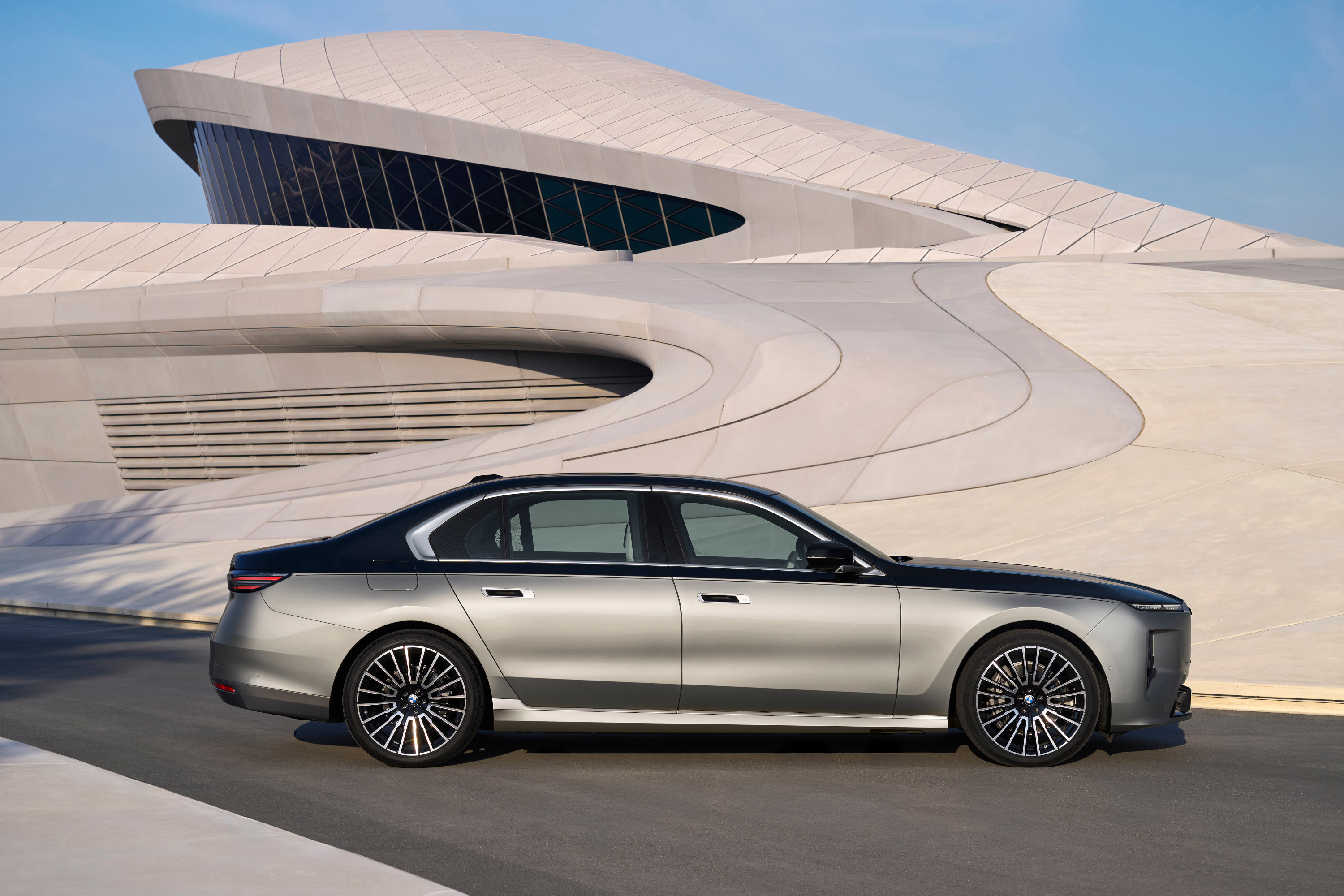 Exterior views of the new 7 Series