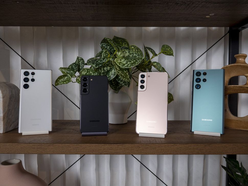 Samsung Galaxy S22 vs. S21 vs. S21 FE vs. S20 FE — which is best for