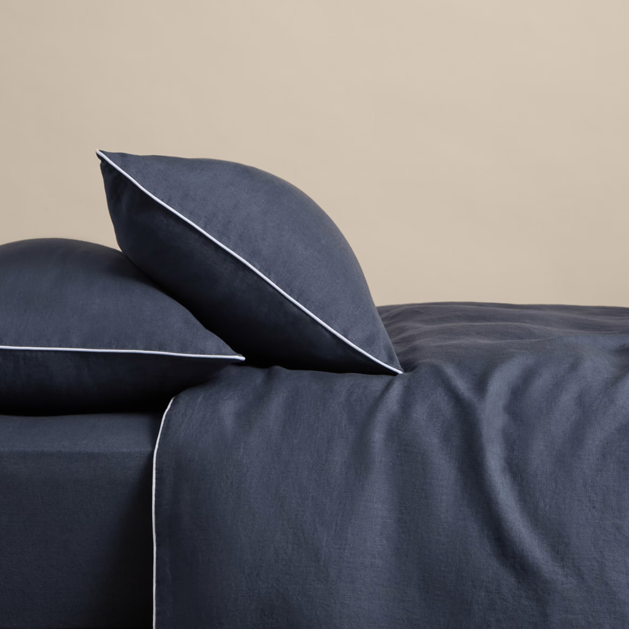 M&amp;amp;S Pure Linen Bedding 190gsm