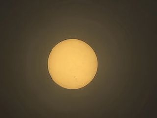 How to take photograph of solar eclipse with a phone.
