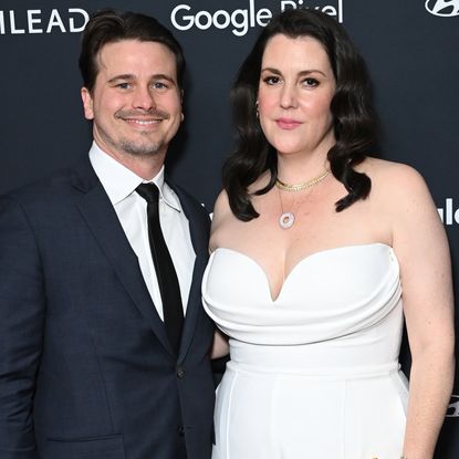 Jason Ritter and Melanie Lynskey attend the 35th annual GLAAD Media Awards at The Beverly Hilton on March 14, 2024 in Beverly Hills, California. 